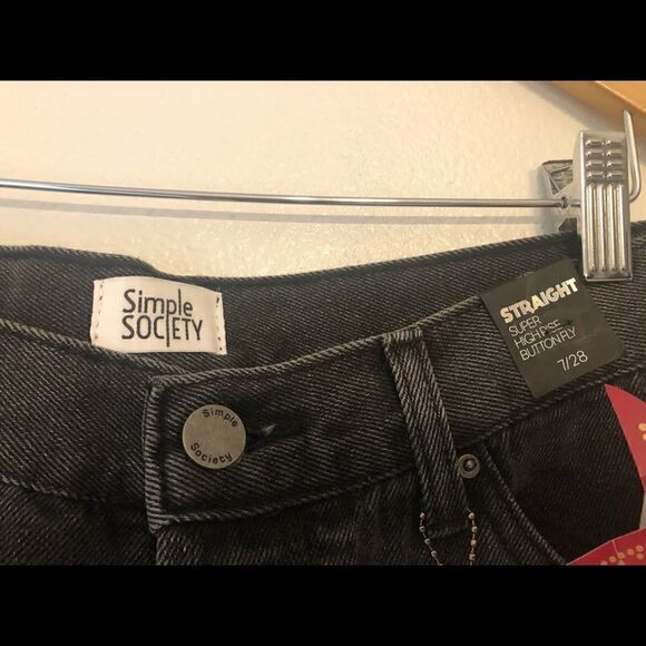 NWT SIMPLE SOCIETY Super High Rise Straight Studded Jeans Size 7/28 - Picture 5 of 16